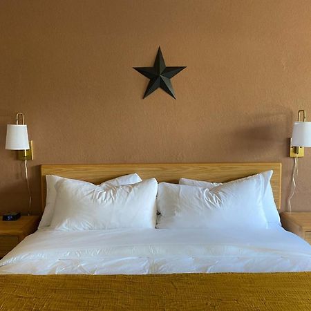 The Benson Motel - Benson, Mn - Us-12 Hwy エクステリア 写真
